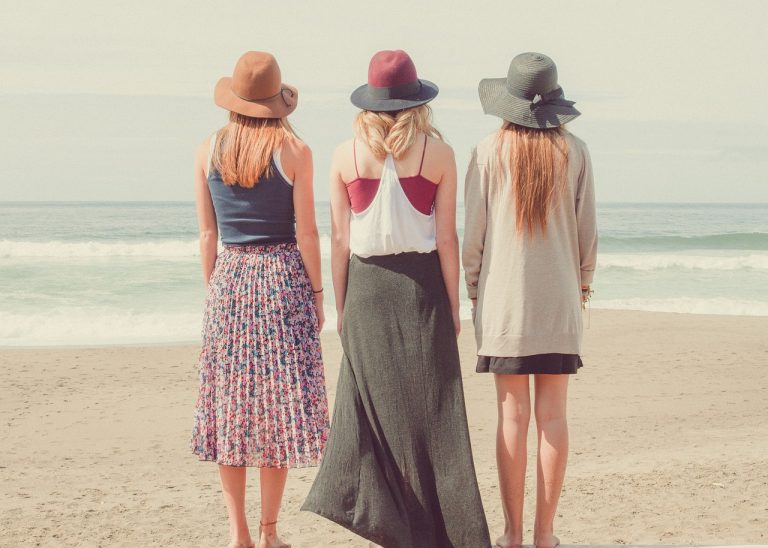 beach women shore 1868130 1